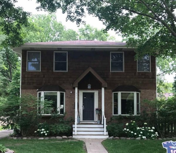 953 Clay Ct Deerfield, IL 60015