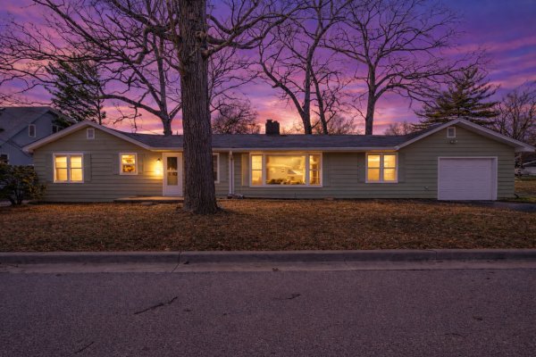 900 W Audrey Ave Joliet, IL 60436