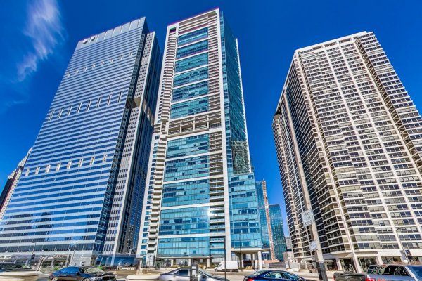 340 E Randolph St #4901 Chicago, IL 60601