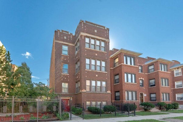 6819 S Ridgeland Ave #2 Chicago, IL 60649