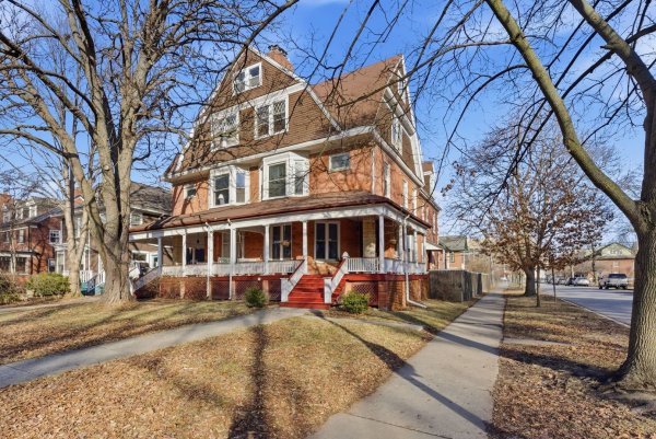 2001 Orrington Ave #2001 Evanston, IL 60201