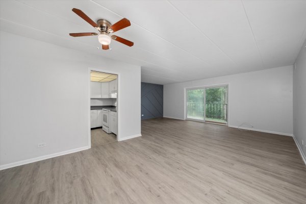 2807 Willow Rd #103 Homewood, IL 60430