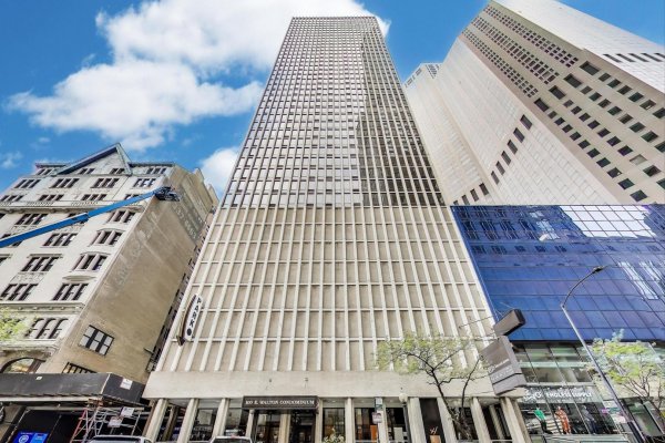100 E Walton St #42F Chicago, IL 60611