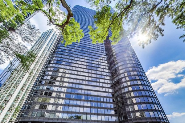 155 N Hbr Dr #3002 Chicago, IL 60601