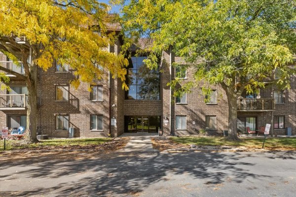 820 Elder Rd #C410 Homewood, IL 60430