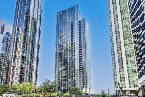 211 N Hbr Dr #TH01 Chicago, IL 60601