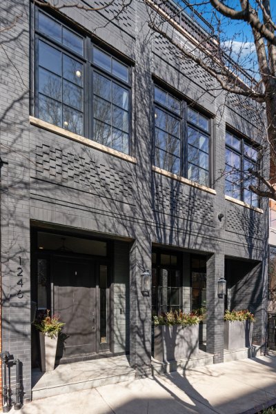 1246 W George St Chicago, IL 60657