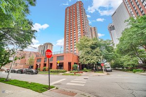899 S Plymouth Ct #1910 Chicago, IL 60605