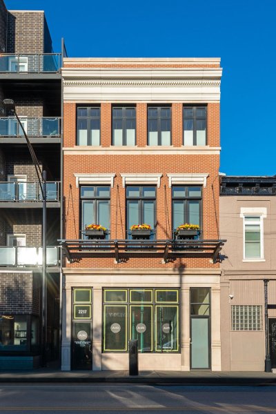 2217 N Clybourn Ave Chicago, IL 60614