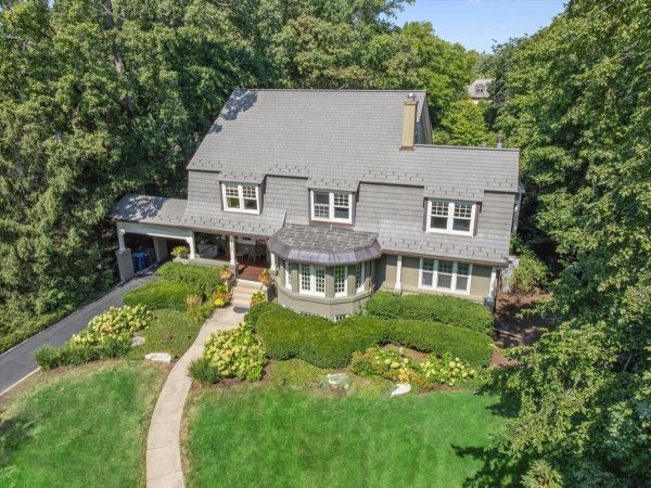 1120 Chestnut Ave Wilmette, IL 60091