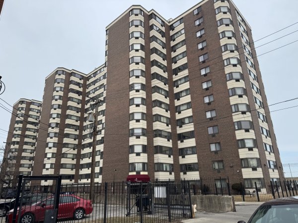 7337 S SOUTH Shr Dr #726 Chicago, IL 60649