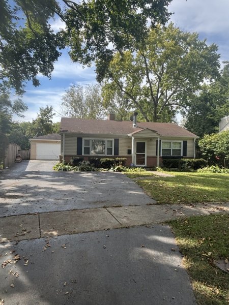 926 Cedar St Deerfield, IL 60015