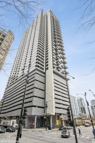235 W Van Buren St #2422 Chicago, IL 60607