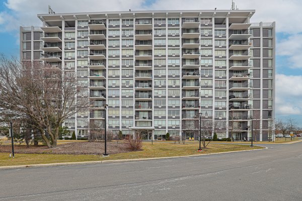 8815 W Golf Rd #6I Niles, IL 60714