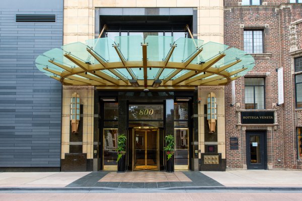 800 N Michigan Ave #5901 Chicago, IL 60611