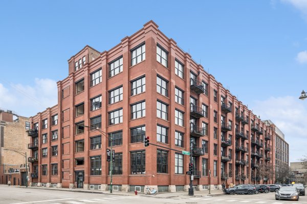 1000 W Washington Blvd #436-437 Chicago, IL 60607