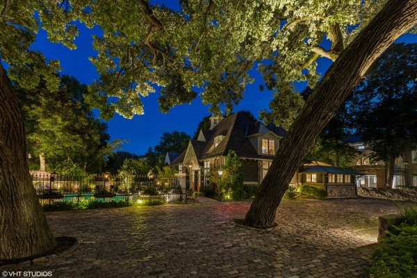 1319 Frst Ave Evanston, IL 60201