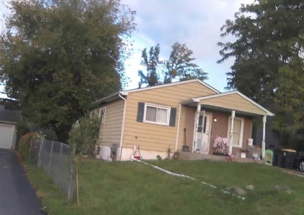 1220 Woodridge Dr Round Lake Beach, IL 60073