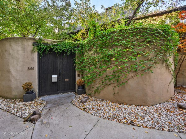 844 W ALTGELD St Chicago, IL 60614