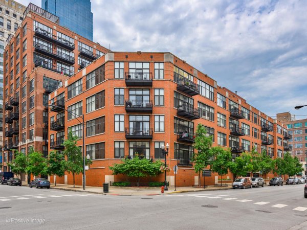 333 W Hubbard St #1006 Chicago, IL 60654