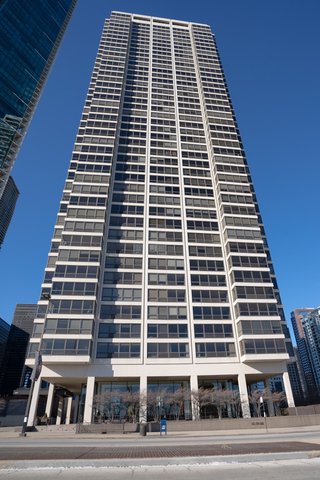 360 E Randolph St #3507 Chicago, IL 60601