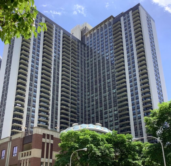 400 E RANDOLPH St #3212 Chicago, IL 60601