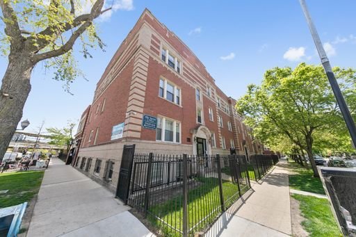 7357 N Ashland Blvd #2 Chicago, IL 60626