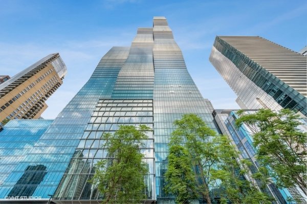 363 E Wacker Dr #2103 Chicago, IL 60601