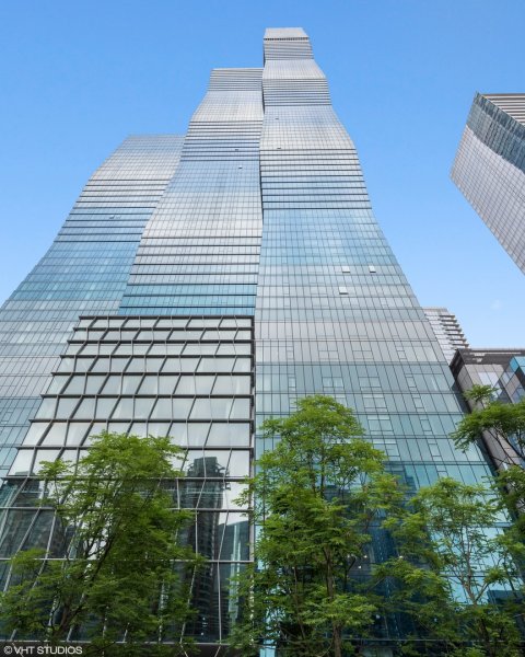 363 E Wacker Dr #2709 Chicago, IL 60601