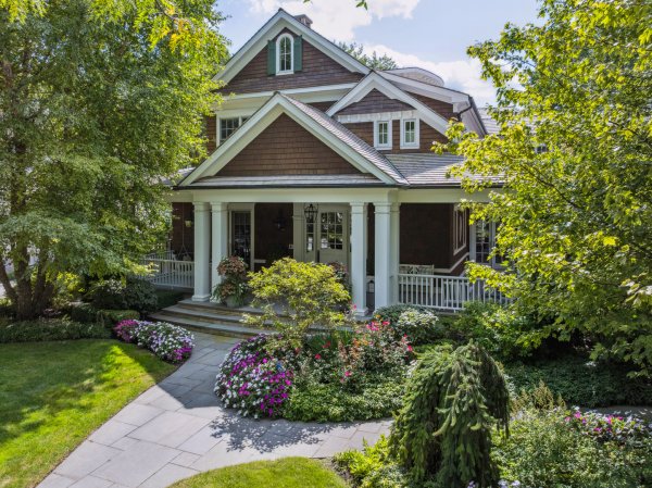 325 Central Ave Wilmette, IL 60091