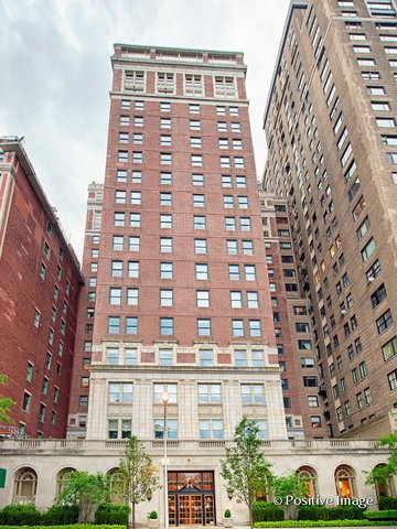 189 E Lk Shr Dr #PH18 Chicago, IL 60611