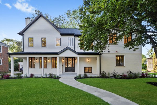 1037 Belleforte Ave Oak Park, IL 60302