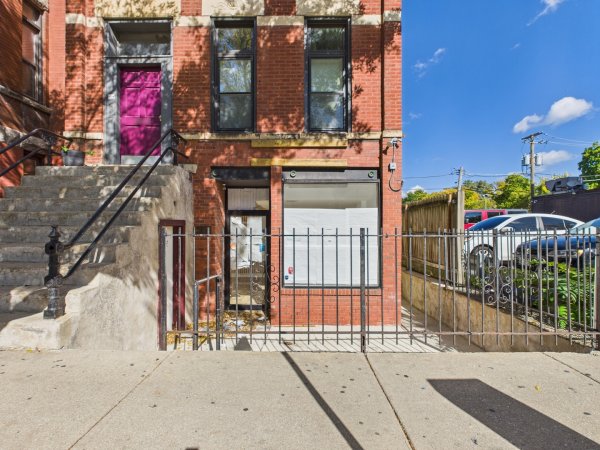 1512 W Taylor St #1 Chicago, IL 60607