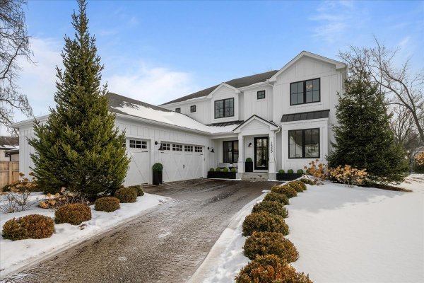 1555 Samanthas Way Deerfield, IL 60015