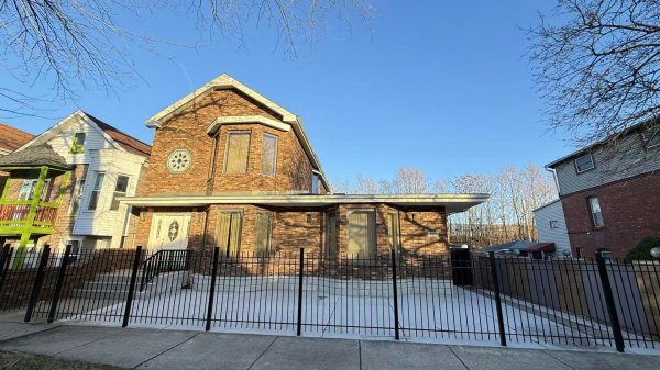 3017 S Canal St Chicago, IL 60616