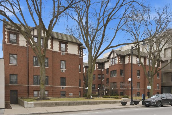 825 Lk St #GN Oak Park, IL 60301