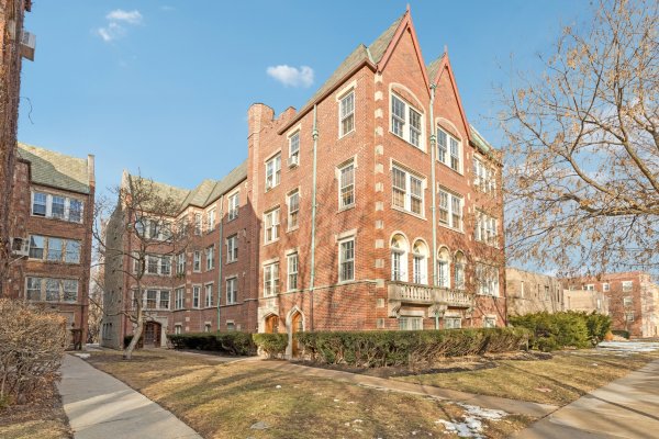817 BRUMMEL St #2N Evanston, IL 60202