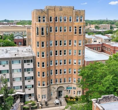 5860 N Kenmore Ave #601 Chicago, IL 60660