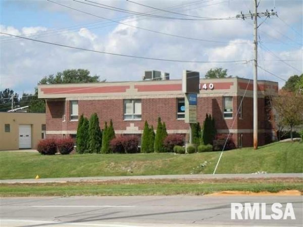 1140 E KIMBERLY Rd #210 Davenport, IA 52807