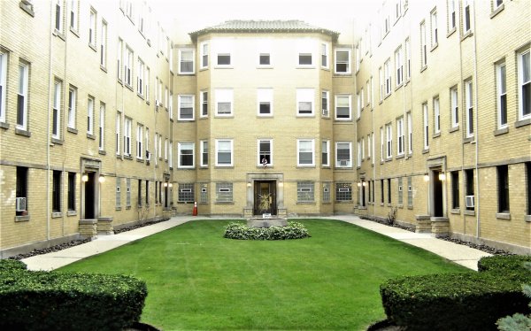 6530 N Lakewood Ave #6 Chicago, IL 60626