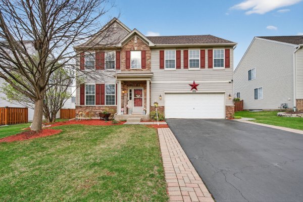 1815 Wild Rose Trl Joliet, IL 60431